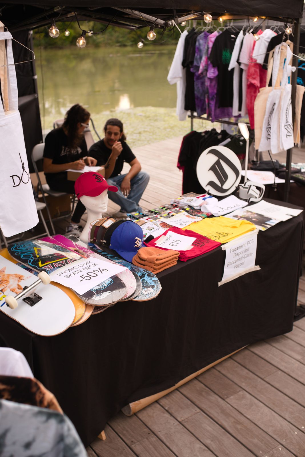 Area market del Dock alla Darsena